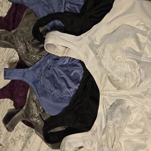 Set Of 5 Mastectomy Bras Black, White, Purple, Grey, & Burgandy Floral Lace Bras